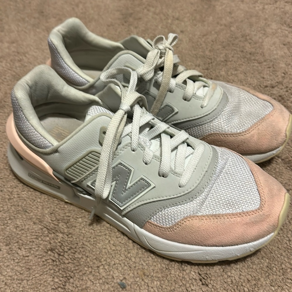 New Balance 997S encap reveal white and pink size 9.5